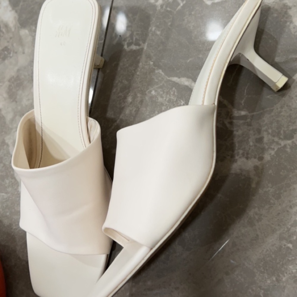 Sandals - Picture 2 of 2